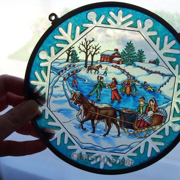 1981 Stained glass wall decoration (#EV409) - Picture 5 of 5